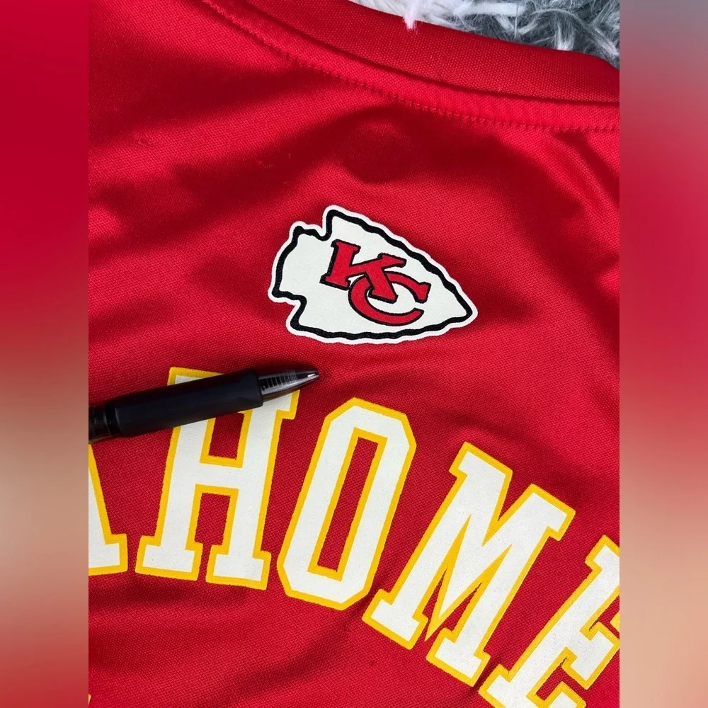 NFL Kids Boys CHIEFS T-shirt Red Yellow White Size Large 14/16